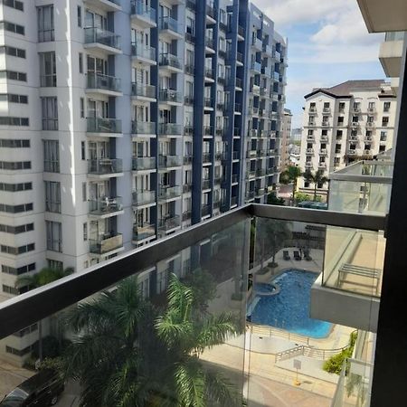 One Palm Tree Villas-Kenzie Place Terminal 3 Airport マニラ市 エクステリア 写真