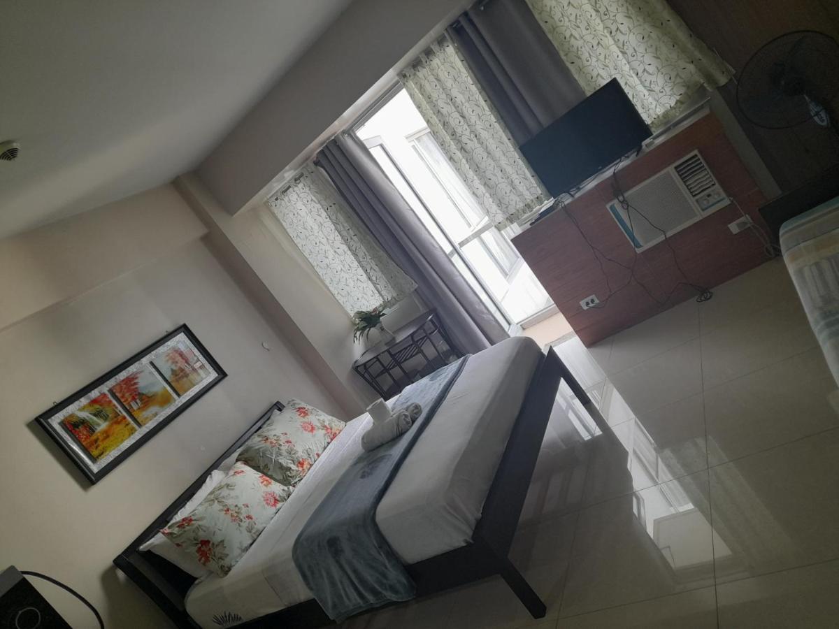 One Palm Tree Villas-Kenzie Place Terminal 3 Airport マニラ市 エクステリア 写真